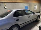 Toyota Carina E 1998 года за 3 000 000 тг. в Шымкент – фото 2