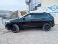 Jeep Cherokee 2014 годаfor9 000 000 тг. в Атырау – фото 3