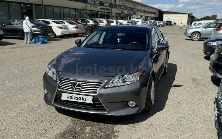 Lexus ES 350 2013 годаfor14 500 000 тг. в Алматы