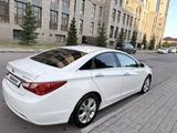 Hyundai Sonata 2010 года за 5 500 000 тг. в Астана – фото 2