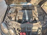 Mercedes-Benz E 240 2004 года за 3 600 000 тг. в Караганда – фото 4