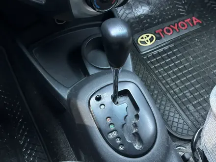 Toyota Yaris 2010 года за 3 950 000 тг. в Актобе – фото 15