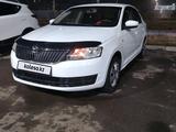 Skoda Rapid 2014 года за 2 500 000 тг. в Петропавловск – фото 3
