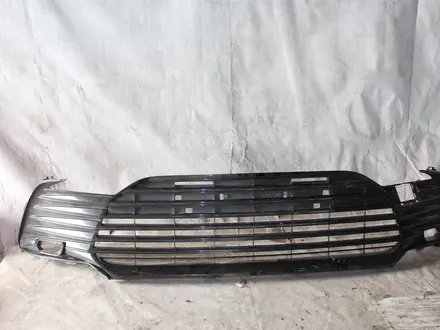 Решетка радиатора в бампер Toyota Camry 75 за 1 000 тг. в Караганда