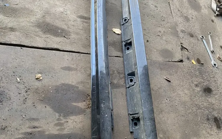 Порог накладка lexus Gs L10 за 35 000 тг. в Алматы