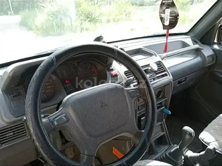 Mitsubishi Pajero 1995 года за 1 600 000 тг. в Астана – фото 2