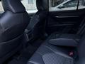 Toyota Camry 2021 года за 11 800 000 тг. в Актобе – фото 18