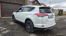 Toyota RAV4 2017 годаүшін11 800 000 тг. в Астана – фото 2