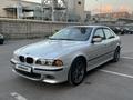 BMW 525 2001 года за 3 000 000 тг. в Алматы – фото 2