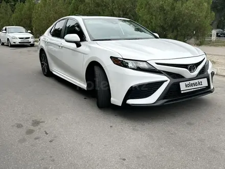 Toyota Camry 2021 года за 14 500 000 тг. в Тараз – фото 7