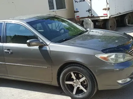 Toyota Camry 2002 года за 4 000 000 тг. в Астана – фото 2