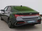 Hyundai Elantra 2023 года за 10 590 000 тг. в Тараз – фото 2