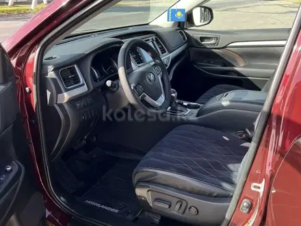 Toyota Highlander 2019 года за 20 000 000 тг. в Шымкент – фото 20