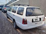 Volkswagen Golf 1995 годаүшін1 200 000 тг. в Астана – фото 2