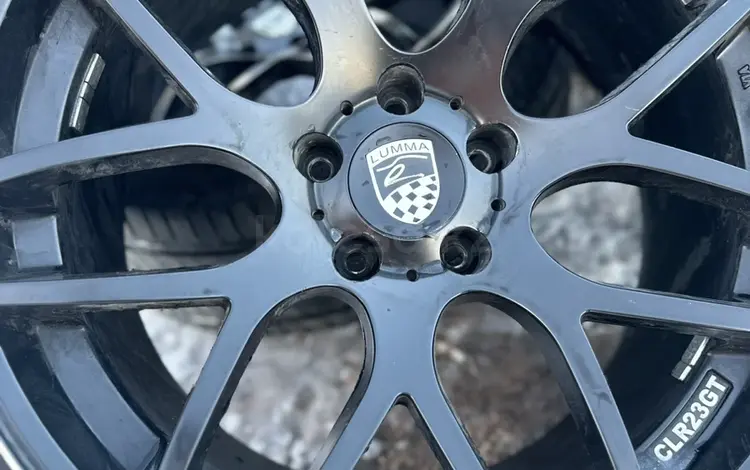 Шина с дисками BMW за 750 000 тг. в Астана