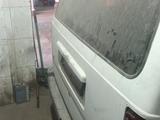 Ford Aerostar 1991 года за 500 000 тг. в Атырау – фото 2