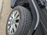 Toyota Land Cruiser 2024 года за 52 500 000 тг. в Алматы – фото 2