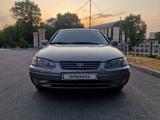 Toyota Camry 1998 годаfor4 200 000 тг. в Тараз – фото 2