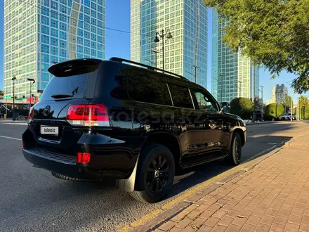 Toyota Land Cruiser 2018 года за 30 000 000 тг. в Астана – фото 3