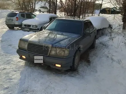 Mercedes-Benz E 300 1988 года за 1 200 000 тг. в Усть-Каменогорск – фото 2