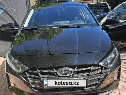 Hyundai i20 2023 года за 6 800 000 тг. в Алматы