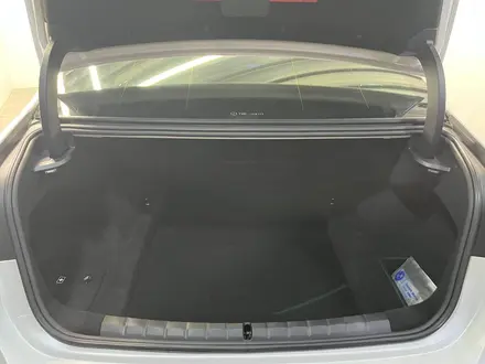 BMW 740 XDrive 3.0 2024 года за 69 000 000 тг. в Алматы – фото 17