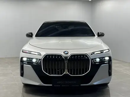 BMW 740 XDrive 3.0 2024 года за 69 000 000 тг. в Алматы – фото 2