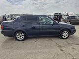 Volkswagen Vento 1995 года за 1 100 000 тг. в Тараз – фото 2