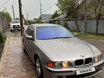 BMW 528 1996 года за 2 500 000 тг. в Алматы – фото 2