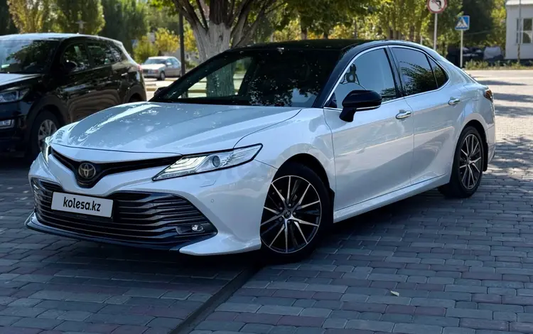 Toyota Camry 2019 годаүшін13 900 000 тг. в Актобе