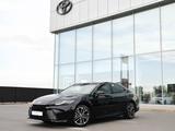 Toyota Camry Luxe 2025 года за 25 190 000 тг. в Шымкент