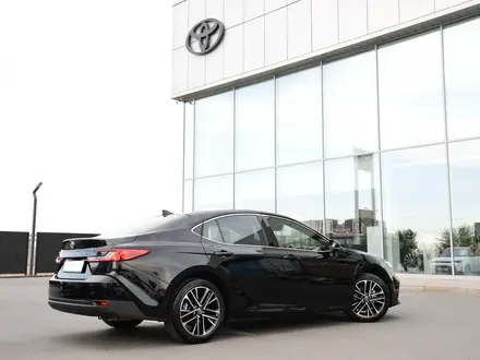 Toyota Camry Luxe 2026 года за 23 190 000 тг. в Шымкент – фото 18