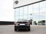 Toyota Camry Luxe 2026 года за 23 190 000 тг. в Шымкент – фото 4