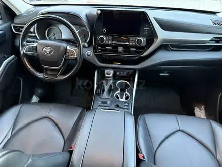 Toyota Highlander 2023 года за 22 500 000 тг. в Семей – фото 7