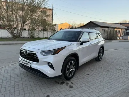 Toyota Highlander 2023 года за 22 500 000 тг. в Семей – фото 8