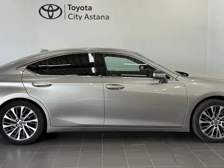 Lexus ES 250 Premium 2018 года за 17 500 000 тг. в Астана – фото 17