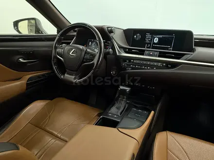Lexus ES 250 Premium 2018 года за 17 500 000 тг. в Астана – фото 12