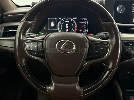 Lexus ES 250 Premium 2018 года за 17 500 000 тг. в Астана – фото 13