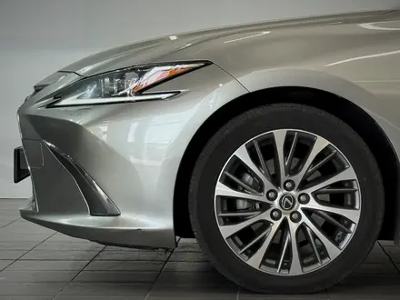 Lexus ES 250 Premium 2018 года за 17 500 000 тг. в Астана – фото 16