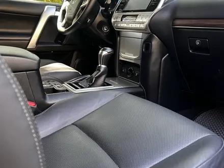 Toyota Land Cruiser Prado 2018 года за 21 000 000 тг. в Караганда – фото 22