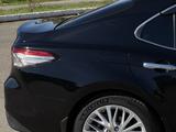 Toyota Camry 2018 года за 10 900 000 тг. в Актобе – фото 3