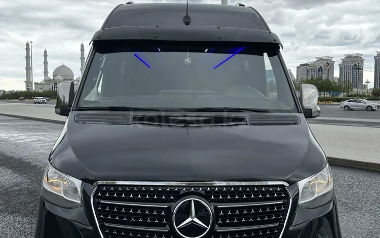 Mercedes-Benz Sprinter 2020 года за 46 800 000 тг. в Астана