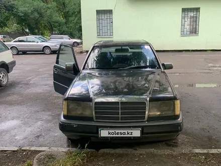 Mercedes-Benz E 230 1992 года за 1 650 000 тг. в Тараз – фото 5