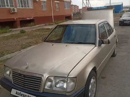 Mercedes-Benz E 220 1993 года за 1 000 000 тг. в Кызылорда