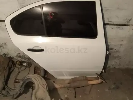 Skoda Octavia a5, шкода октавия а5 двери, перед, задн. за 6 000 тг. в Алматы