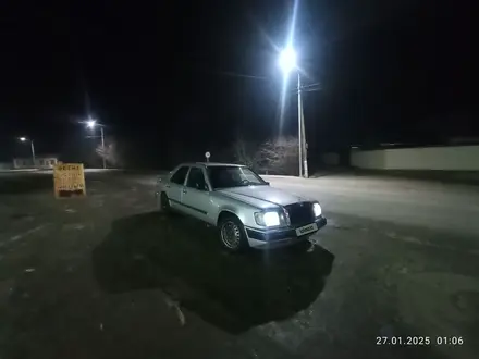 Mercedes-Benz E 230 1988 года за 550 000 тг. в Шымкент – фото 2