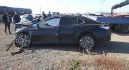 Toyota Camry 2018 года за 5 000 000 тг. в Астана – фото 2