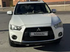 Mitsubishi Outlander, 2013