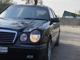 Mercedes-Benz E 280 1997 года за 2 600 000 тг. в Алматы – фото 3