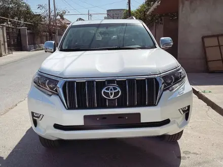 Toyota Land Cruiser Prado 2021 года за 27 900 000 тг. в Шымкент